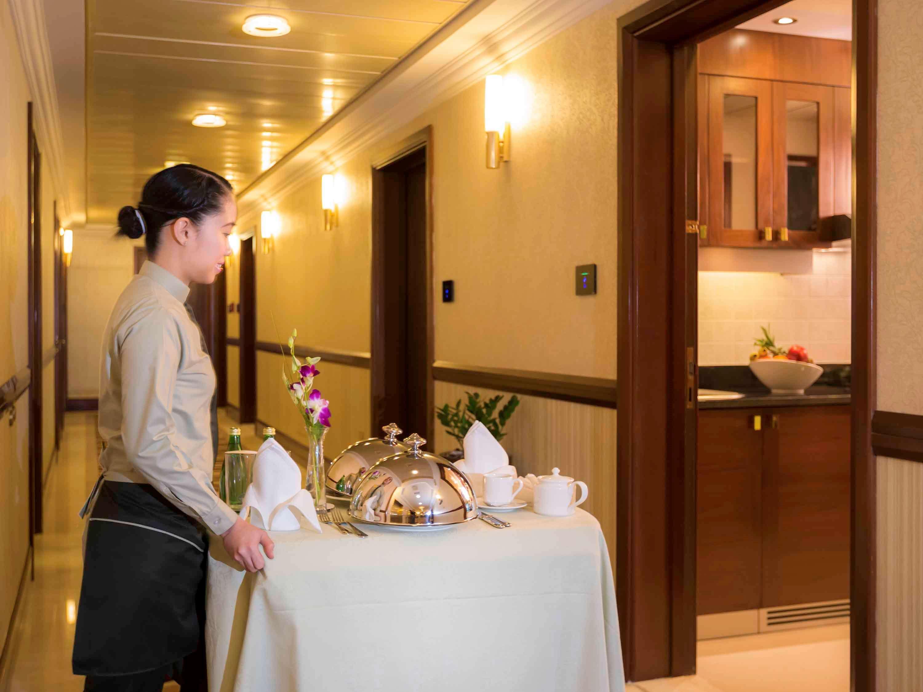 Grand Mercure Majlis Residences Abú Dhabí Exteriér fotografie Room service