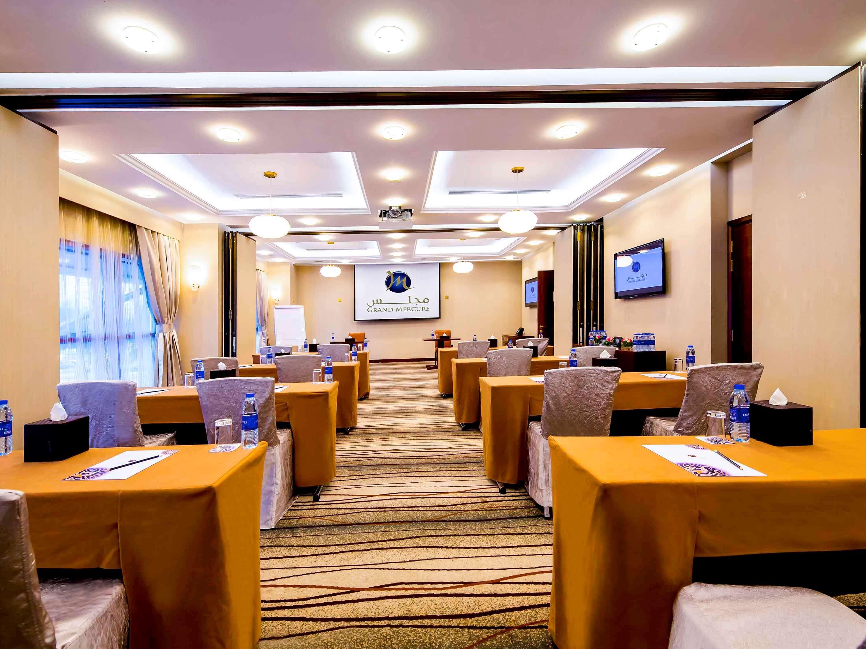 Grand Mercure Majlis Residences Abú Dhabí Exteriér fotografie Meeting room
