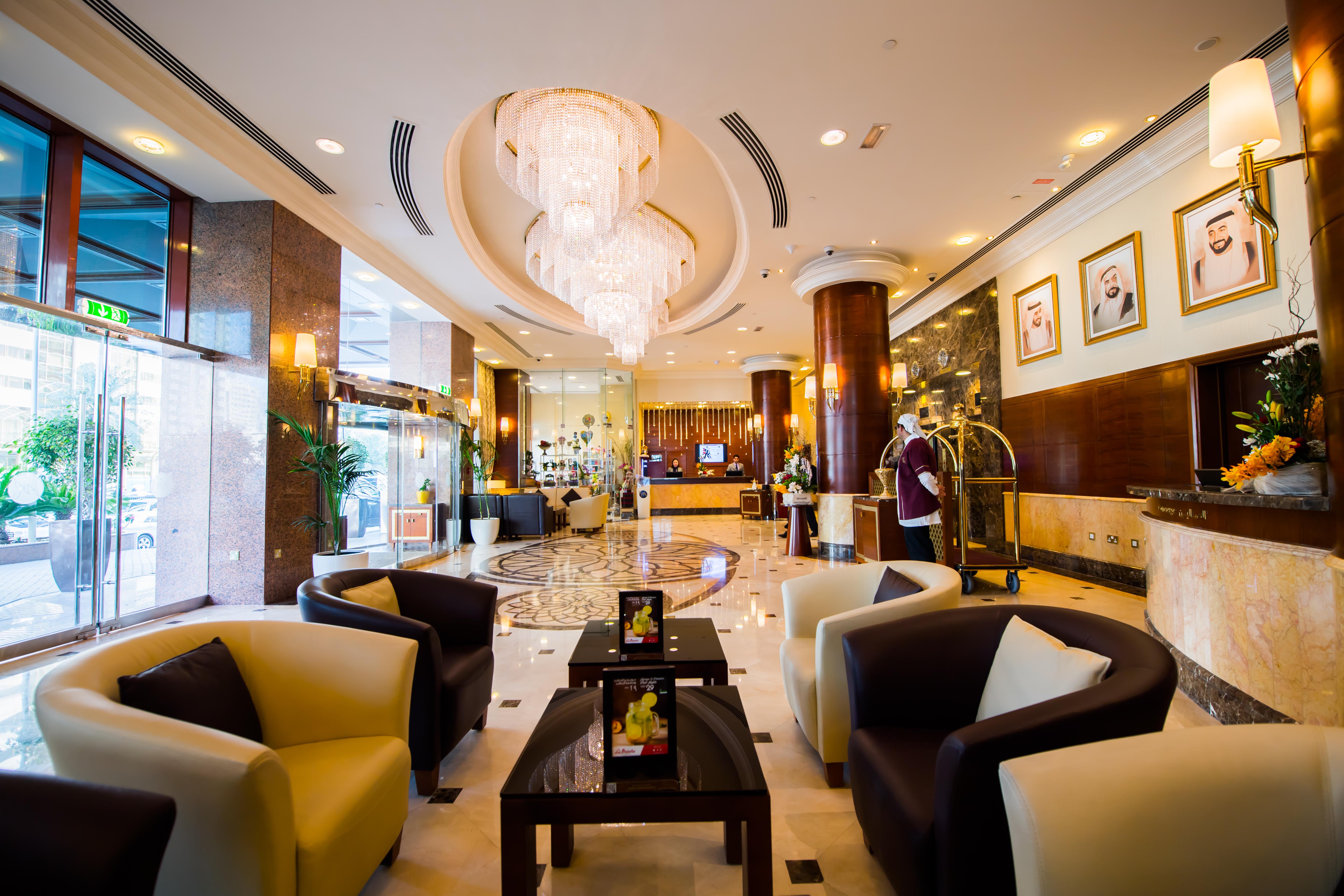 Grand Mercure Majlis Residences Abú Dhabí Exteriér fotografie Lobby