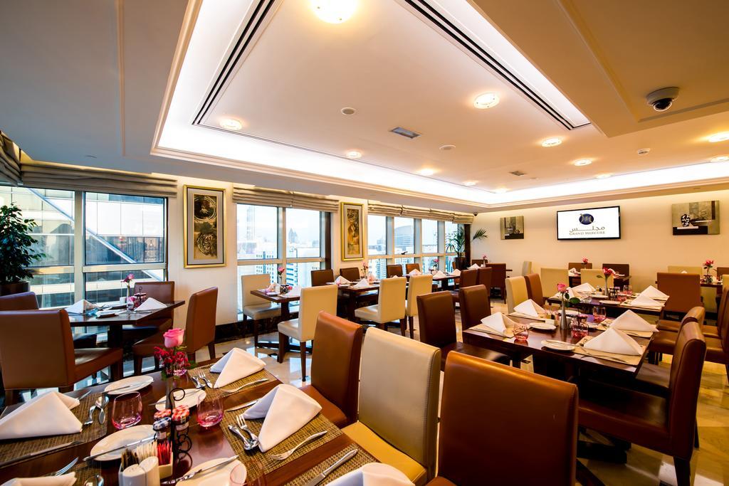 Grand Mercure Majlis Residences Abú Dhabí Exteriér fotografie The restaurant